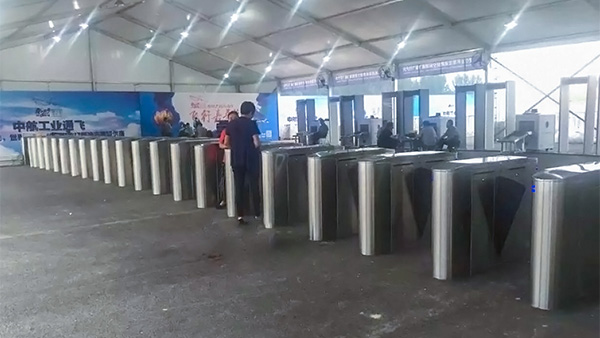 閘機(jī)基本組成部分有哪些？